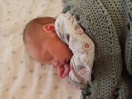 Lea | 06/24 | 2640g | 50cm