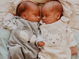Alva & Franka | 03/2022 | 2090/2120g | 46/44cm