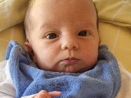 Liam Louis | 02/23 | 3480g | 52cm